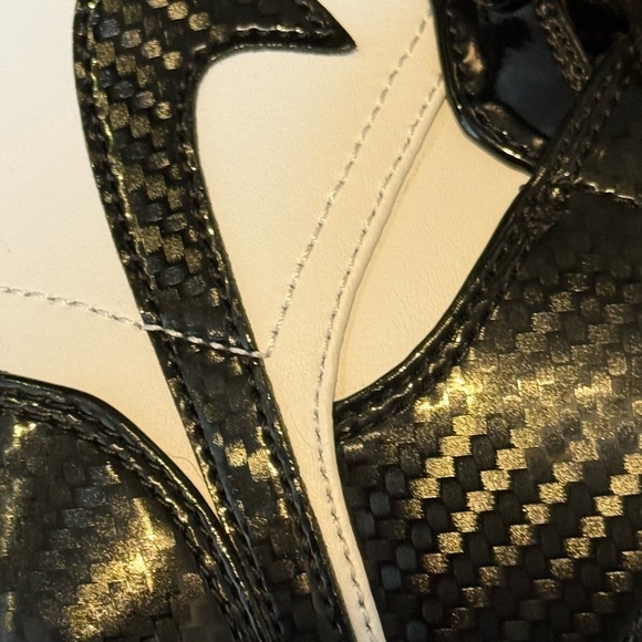 NIKE AIR JORDAN 1 RETRO MID BLACK & WHITE MEN’S SZ 7.5 ECU main image 16
